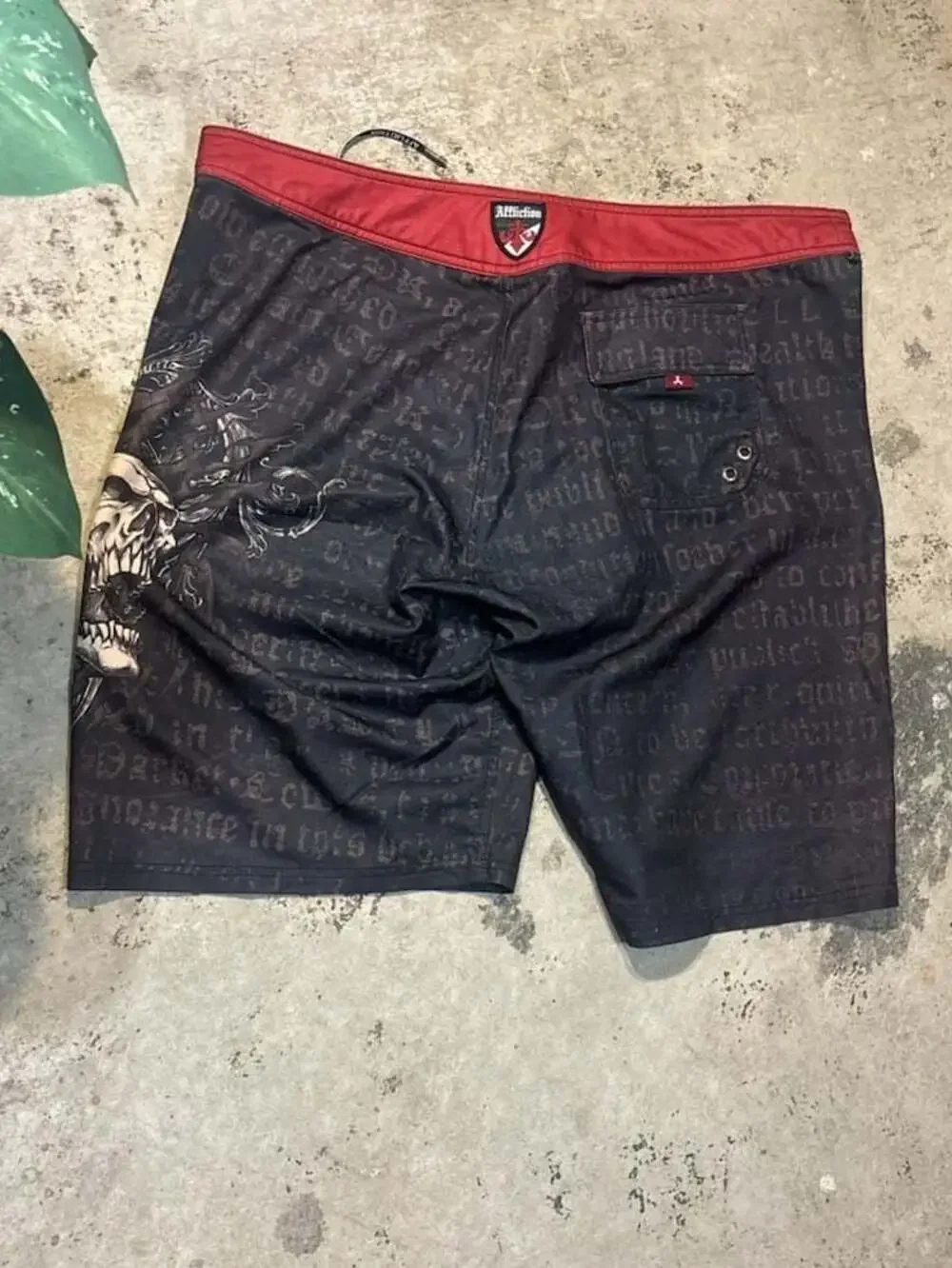 Affliction Mens Skull Board Shorts Swim Trunks Black Red Size 42